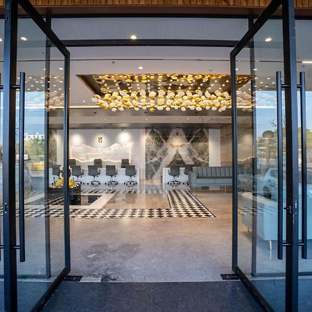 Hotel Tulips Grand Hyderabad Exterior photo
