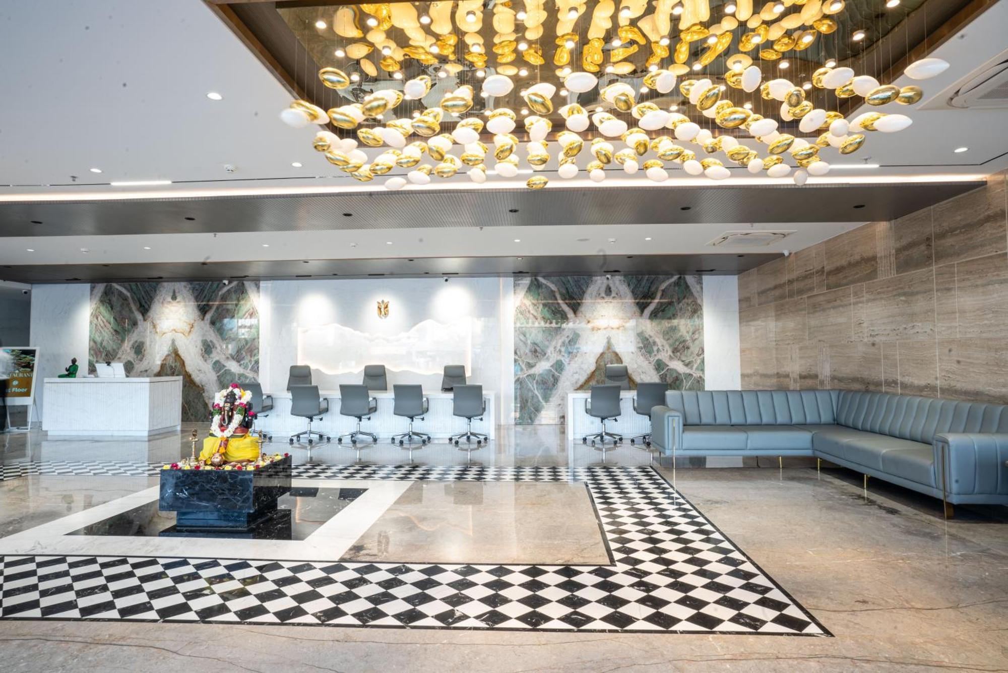 Hotel Tulips Grand Hyderabad Exterior photo
